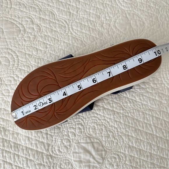 Born Women’s Jayla Navy Blue Cross-Strap Sandals Size 9 - Picture 11 of 16